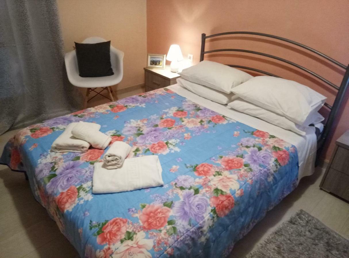 Beautiful Apartment In The Heart Of The City Corfu  Экстерьер фото